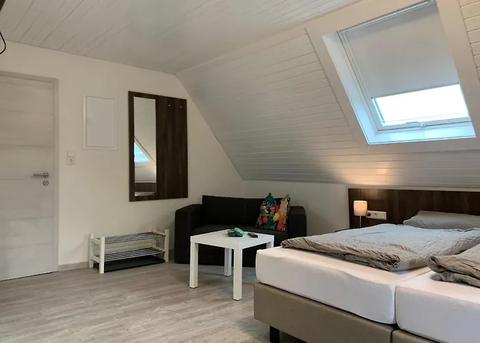 Pension Deckenpfronn Casa de hóspedes 3*